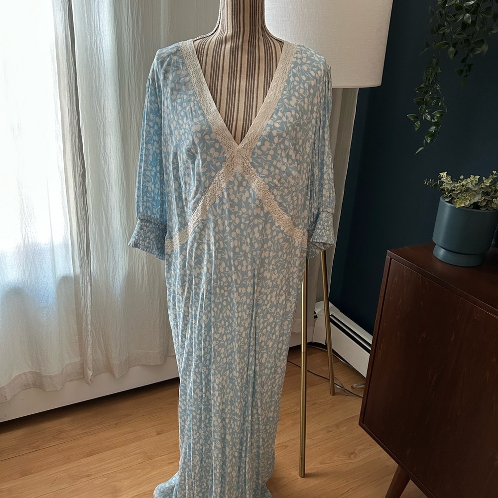 RIXO Light Blue and White Patterned Dress